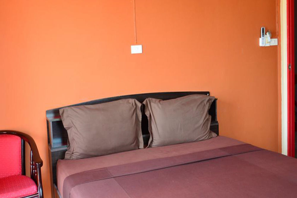 La Paillote Guest House Rayong Zewnętrze zdjęcie